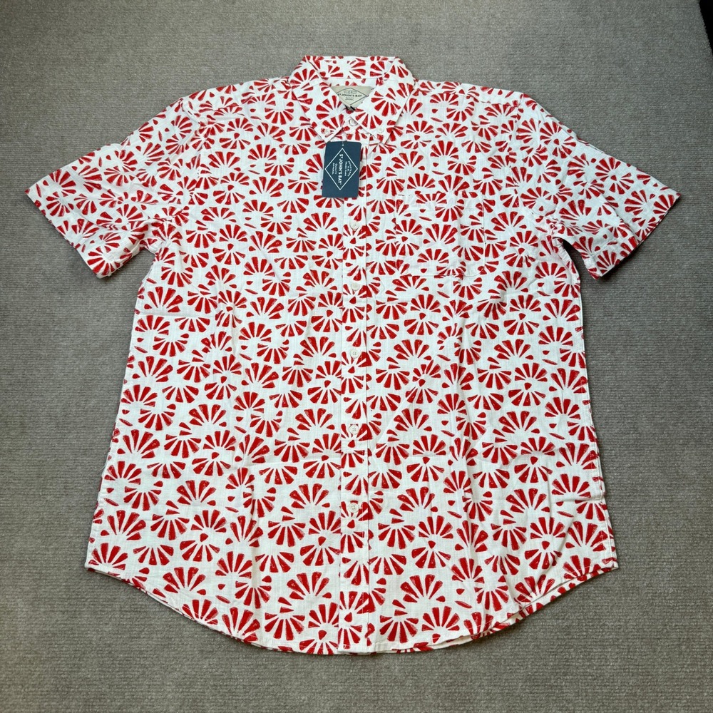 MSRP $34 St. Johns Bay Mens L Red Shell Classic Fit Button-Down Shirt